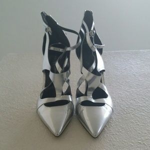 Ivanka Trump Silver heels Size 10